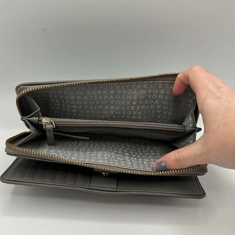 Kate Spade Gray pebbled Leather Brigitta Mulberry Street Long Wallet - Picture 4 of 8